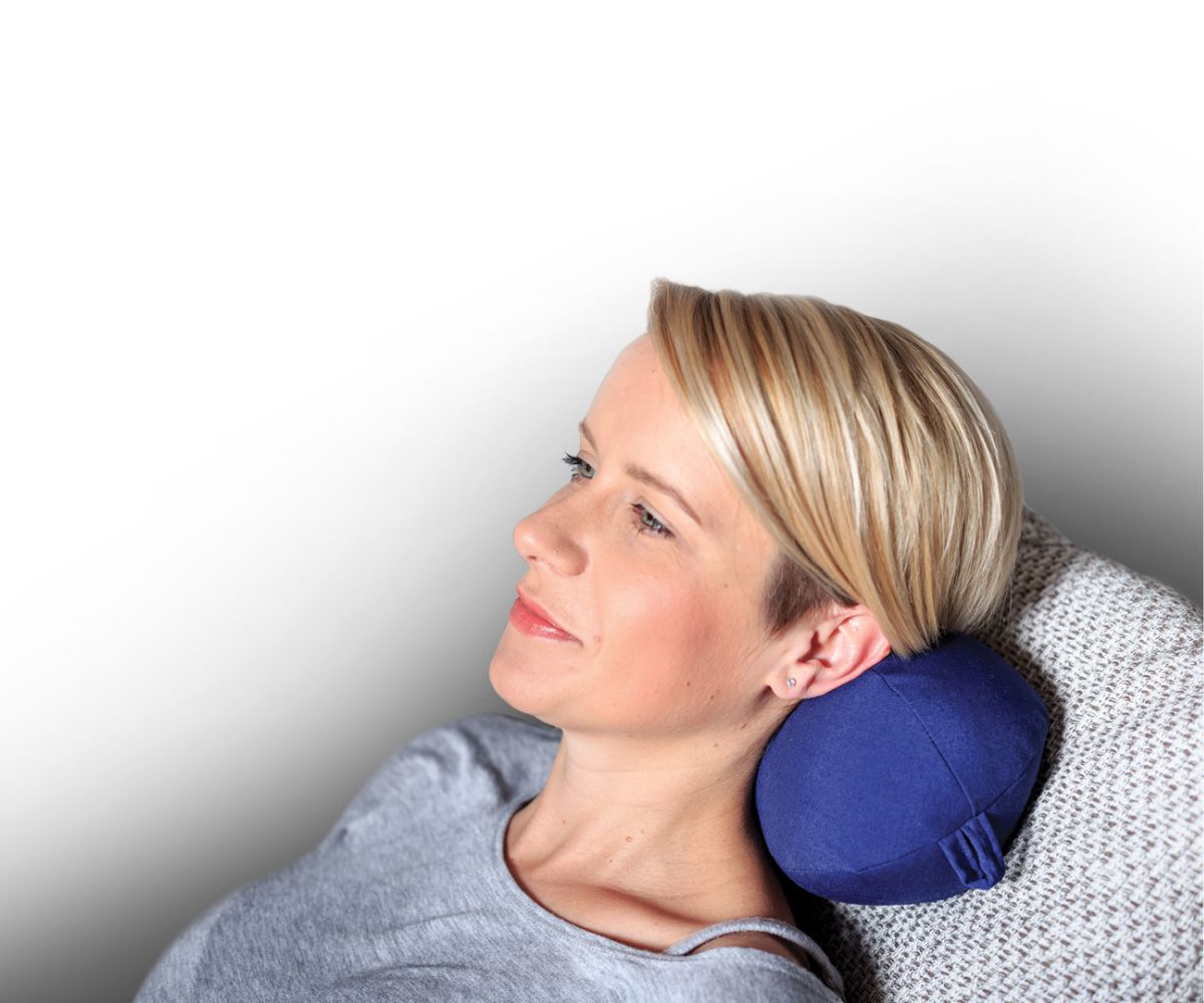 Travel pillow for lower back clearance pain